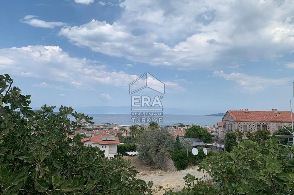 Ayvalık Cunda’da Muhteşem Manzaralı 2 katlı her bir daire 120 m2 olmak üzere 4+1 Satılık bina