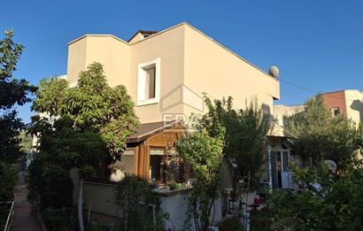 Ayvalık Küçükköy Havuzlu Sitede Satılık Villa