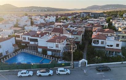Ayvalık Küçükköy Havuzlu Sitede Satılık Villa