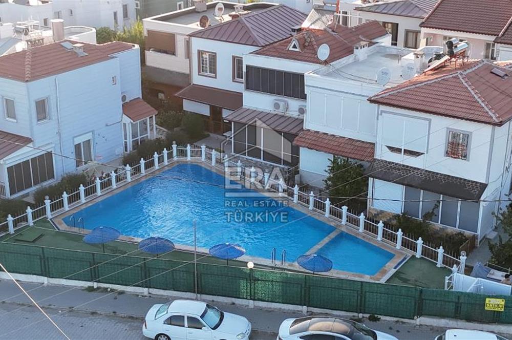 Ayvalık Küçükköy Havuzlu Sitede Satılık Villa