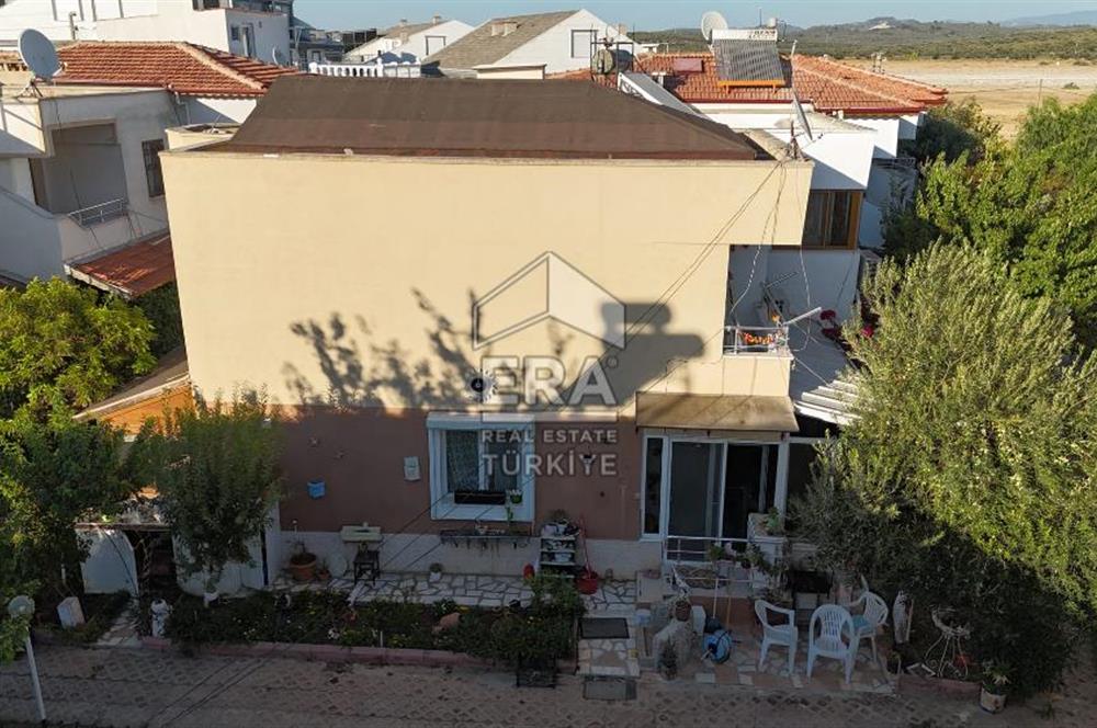 Ayvalık Küçükköy Havuzlu Sitede Satılık Villa