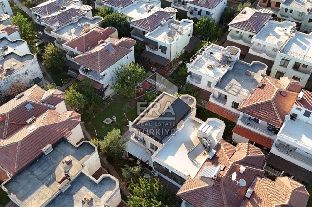 Ayvalık Küçükköy Havuzlu Sitede Satılık Villa
