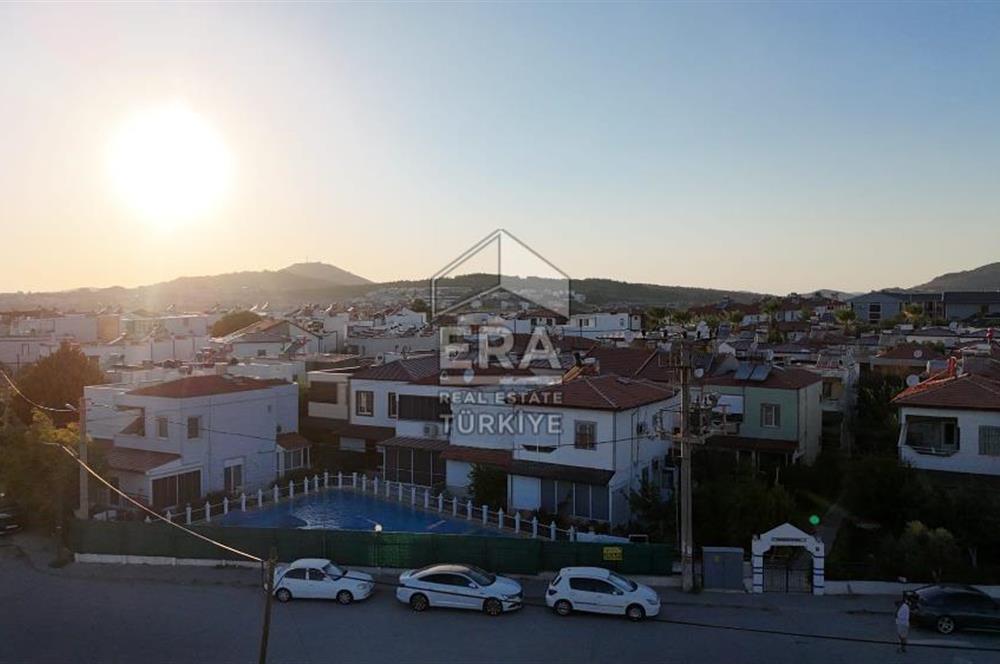 Ayvalık Küçükköy Havuzlu Sitede Satılık Villa
