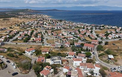 Ayvalık Cunda’da Muhteşem Manzaralı 2 katlı her bir daire 120 m2 olmak üzere 4+1 Satılık bina