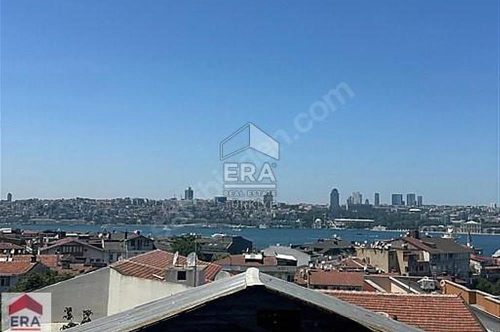 ÜSKÜDAR' DA KİRALIK BOĞAZ MANZARALI DUBLEKS DAİRE