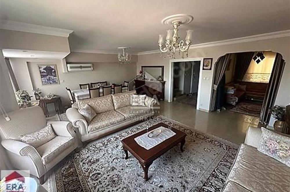 ÜSKÜDAR' DA KİRALIK BOĞAZ MANZARALI DUBLEKS DAİRE