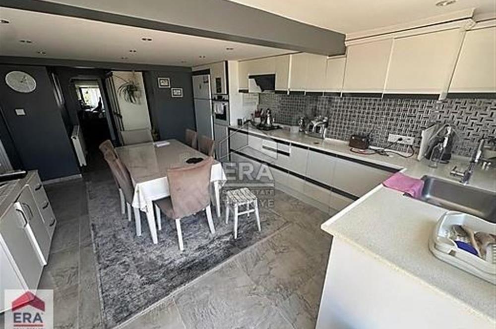 ÜSKÜDAR' DA KİRALIK BOĞAZ MANZARALI DUBLEKS DAİRE