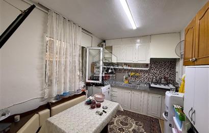 Buca Dicle Mahallesi'nde Satılık 3 Katlı Komple Bina
