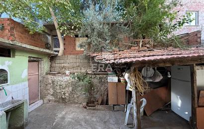 Buca Dicle Mahallesi'nde Satılık 3 Katlı Komple Bina