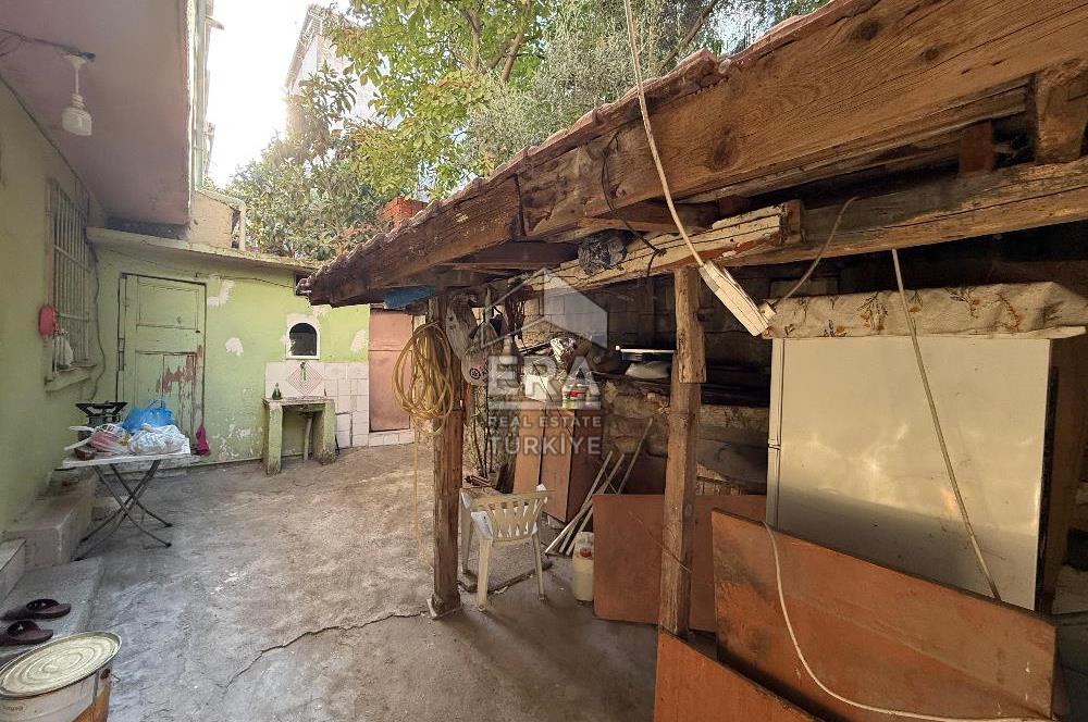 Buca Dicle Mahallesi'nde Satılık 3 Katlı Komple Bina
