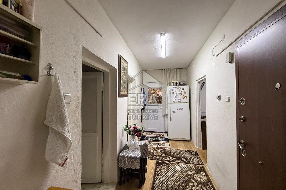 Buca Dicle Mahallesi'nde Satılık 3 Katlı Komple Bina