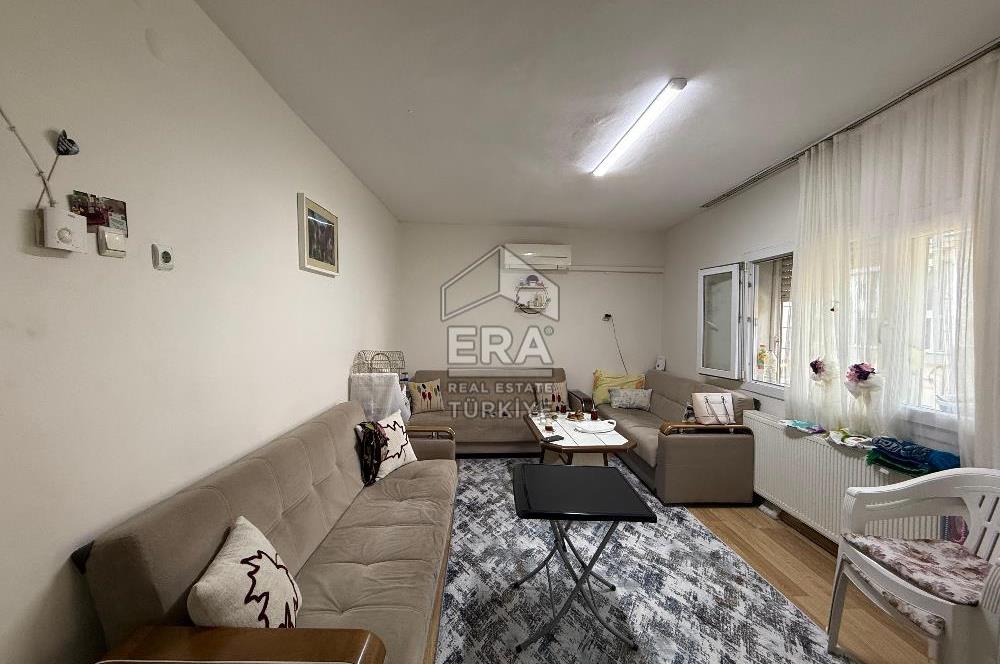 Buca Dicle Mahallesi'nde Satılık 3 Katlı Komple Bina