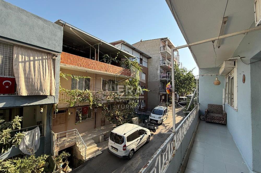 Buca Dicle Mahallesi'nde Satılık 3 Katlı Komple Bina