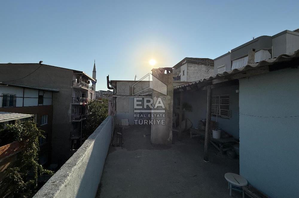 Buca Dicle Mahallesi'nde Satılık 3 Katlı Komple Bina