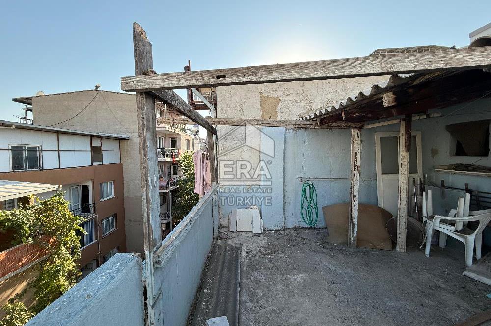 Buca Dicle Mahallesi'nde Satılık 3 Katlı Komple Bina