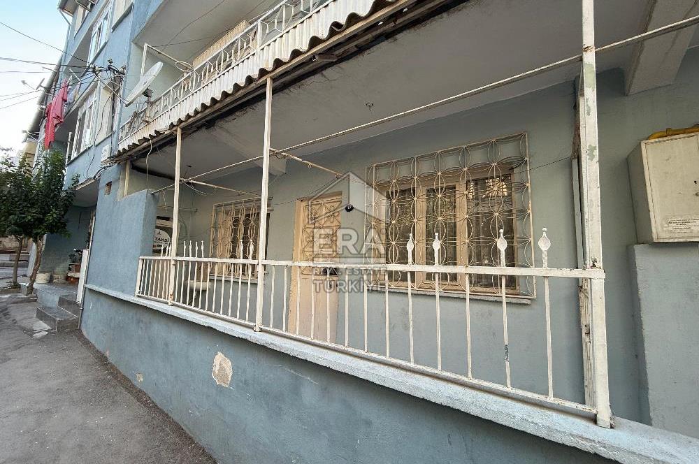 Buca Dicle Mahallesi'nde Satılık 3 Katlı Komple Bina