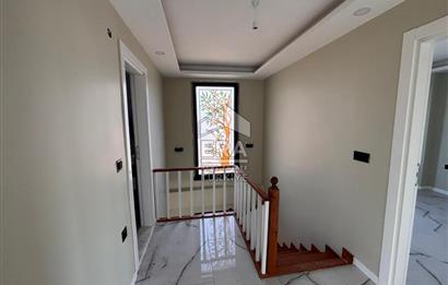 Ayvalık Küçükköy'de 145m2 4+1 havuzlu site içi villa
