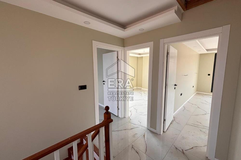 Ayvalık Küçükköy'de 145m2 4+1 havuzlu site içi villa