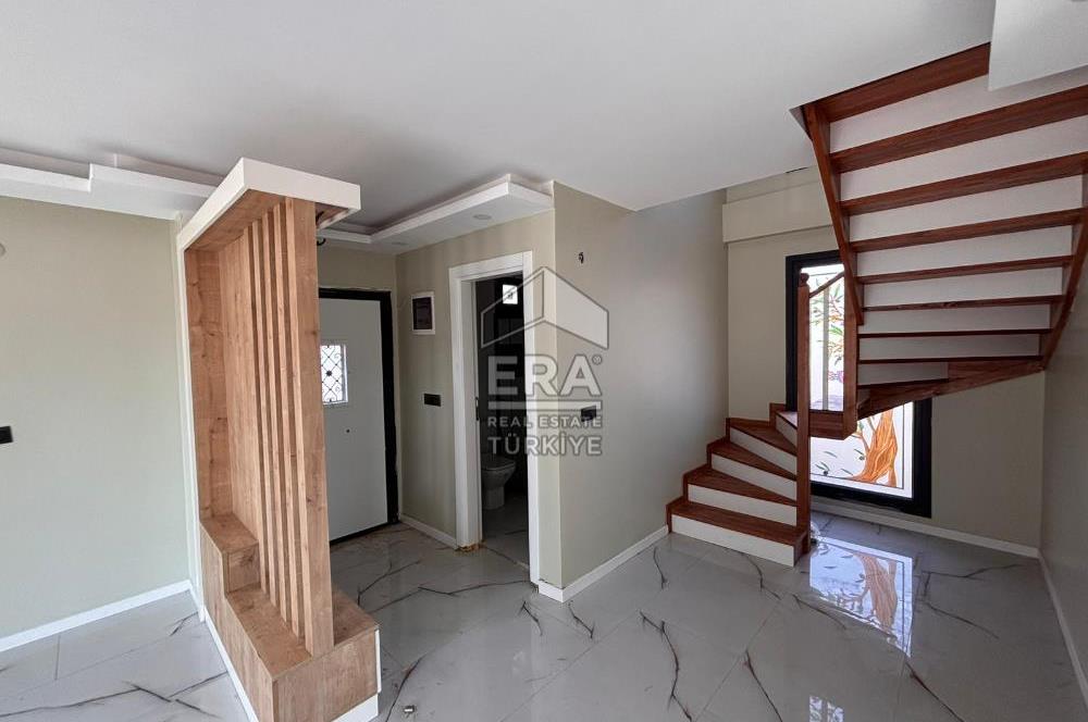 Ayvalık Küçükköy'de 145m2 4+1 havuzlu site içi villa