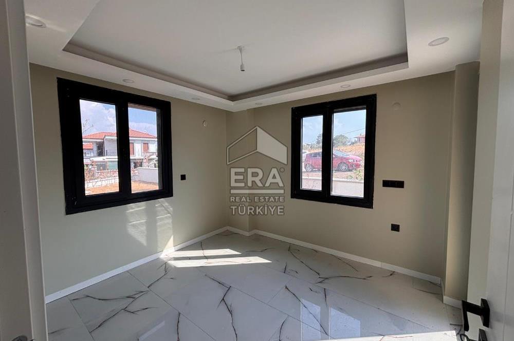 Ayvalık Küçükköy'de 145m2 4+1 havuzlu site içi villa