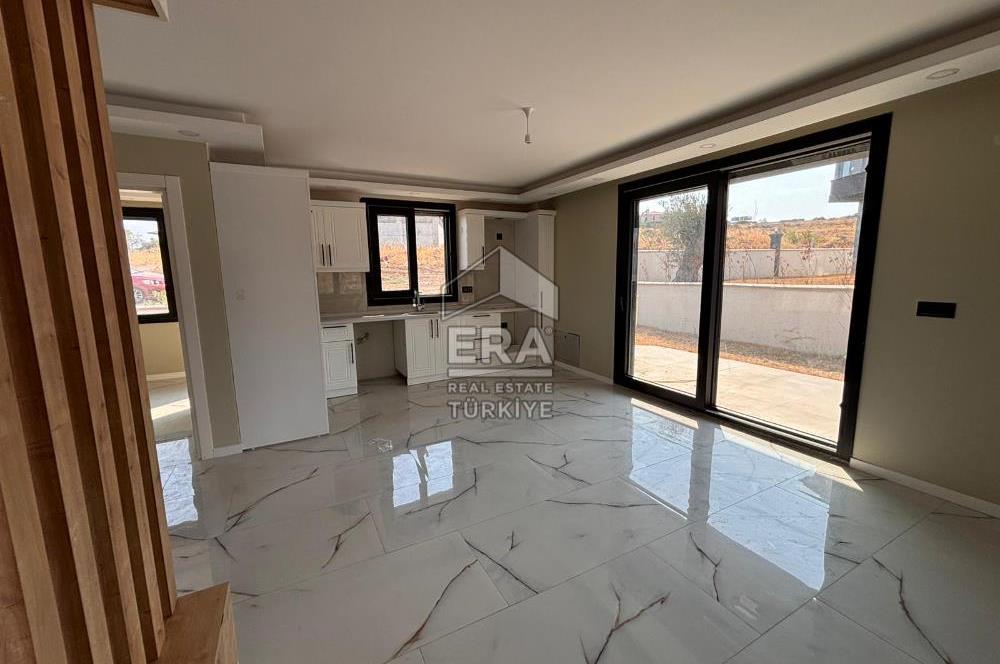 Ayvalık Küçükköy'de 145m2 4+1 havuzlu site içi villa