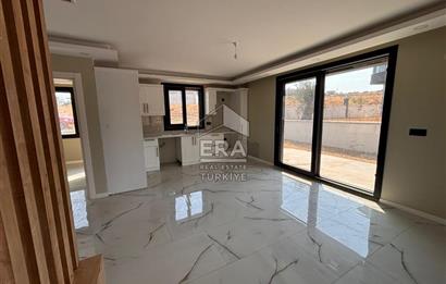 Ayvalık Küçükköy'de 145m2 4+1 havuzlu site içi villa
