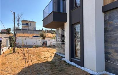 Ayvalık Küçükköy'de 145m2 4+1 havuzlu site içi villa