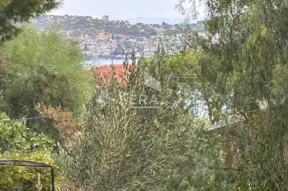 Cunda Yeni Yol Mevkiinde Satılık Deniz Manzaralı Villa Arsası