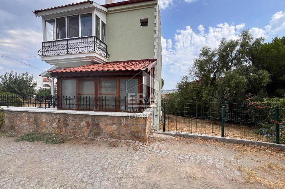 Cunda Yeni Yol Mevkiinde Satılık Deniz Manzaralı Villa Arsası