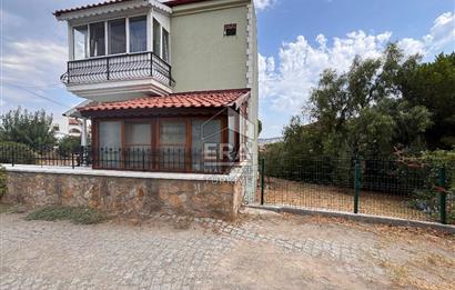 Cunda Yeni Yol Mevkiinde Satılık Deniz Manzaralı Villa Arsası