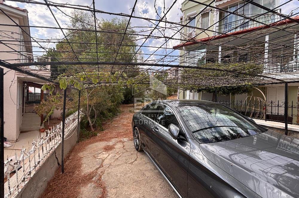 Cunda Yeni Yol Mevkiinde Satılık Deniz Manzaralı Villa Arsası