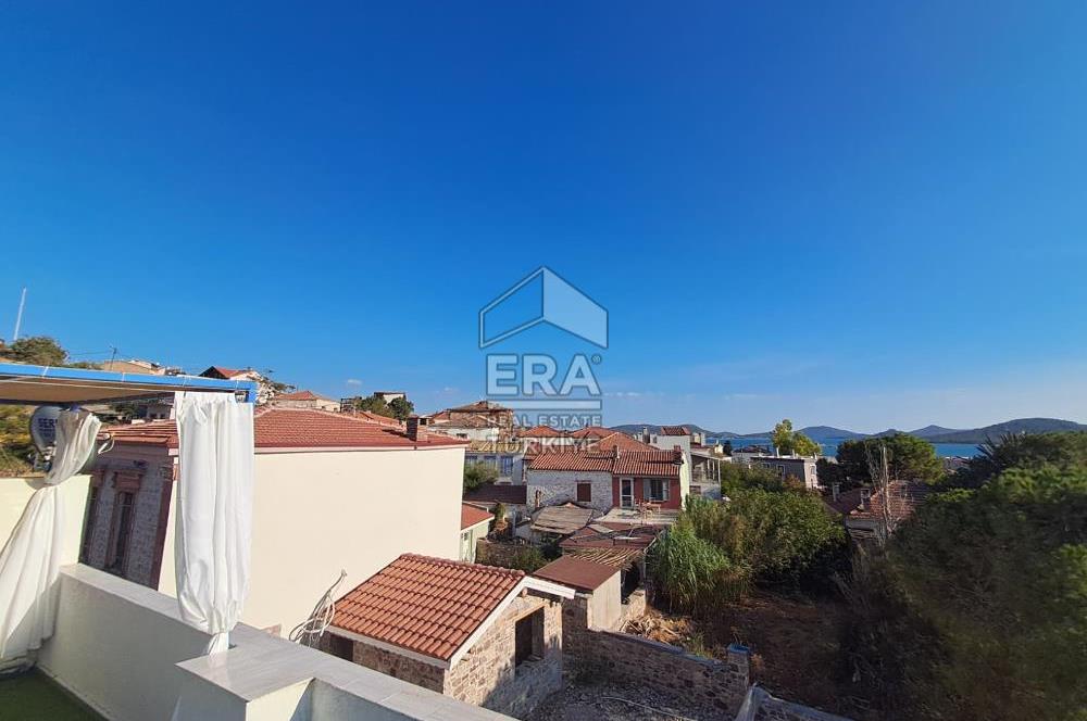 ERA Angel 'dan Cunda 'da Kiralık Müstakil Deniz Manzaralı Eşyalı Rum Evi