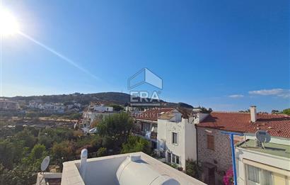 ERA Angel 'dan Cunda 'da Kiralık Müstakil Deniz Manzaralı Eşyalı Rum Evi