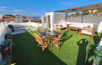 ERA Angel 'dan Cunda 'da Kiralık Müstakil Deniz Manzaralı Eşyalı Rum Evi