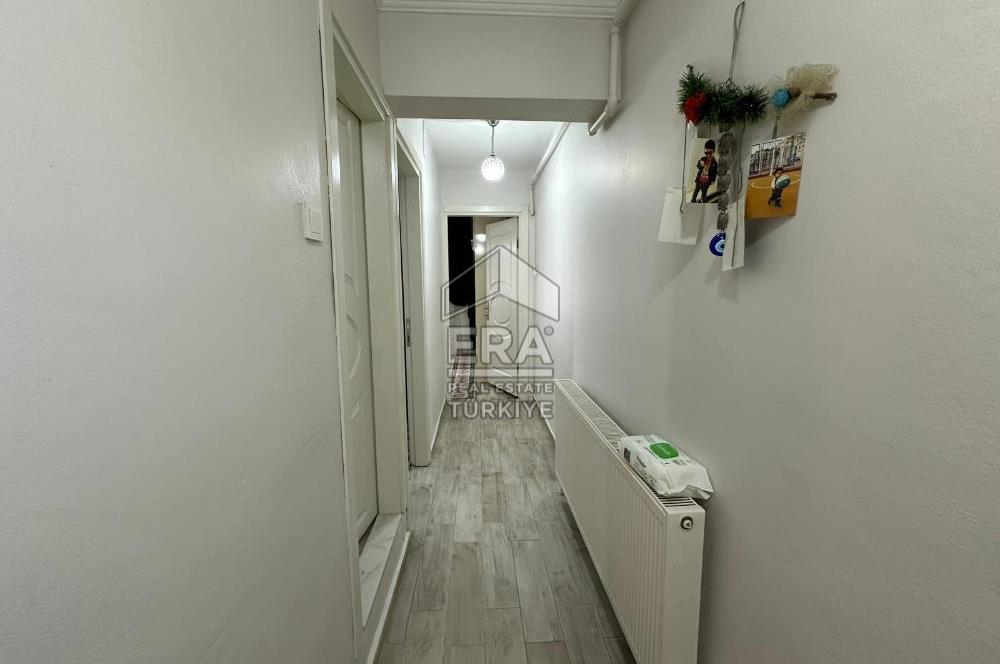 Konak Barbaros Mahallesi Satılık 2+1 Tadilatlı Doğalgazlı Daire