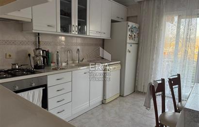 Bornova Evka 3 Öz Seçkinler Sitesinde 3+1 Satılık Daire