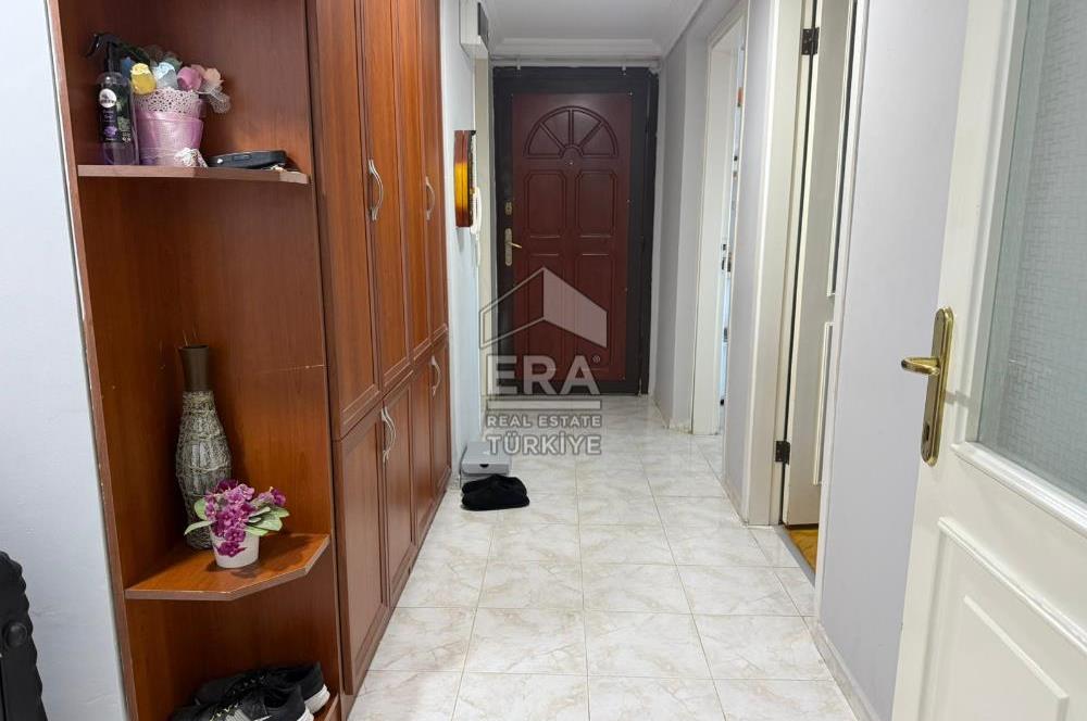 Bornova Evka 3 Öz Seçkinler Sitesinde 3+1 Satılık Daire
