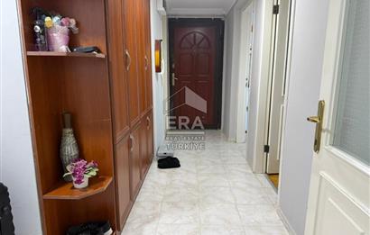 Bornova Evka 3 Öz Seçkinler Sitesinde 3+1 Satılık Daire