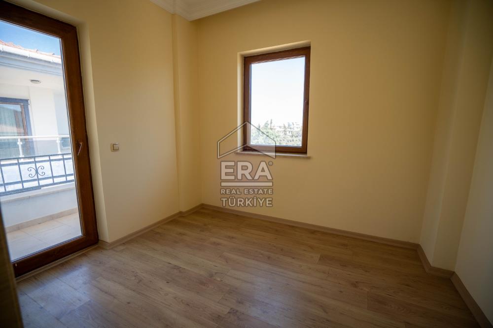 Datça Merkezde Satılık Deniz Gören 3.5+1Tripleks 180m2 Müstakil Ev