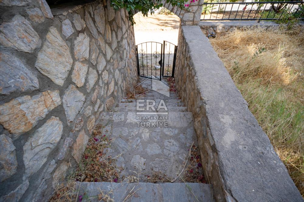 Datça Merkezde Satılık Deniz Gören 3.5+1Tripleks 180m2 Müstakil Ev