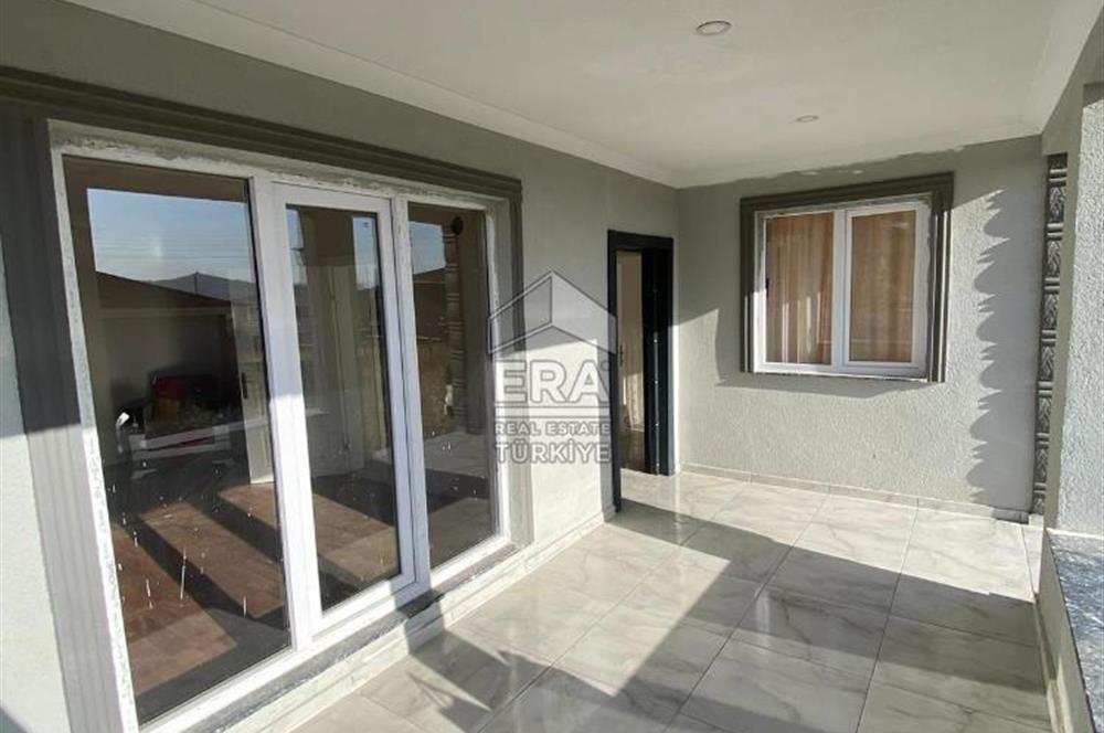 300 m² Bahçeli, 75 m² Kullanıma Hazır 1+1 Ev Gicik Bölgesi