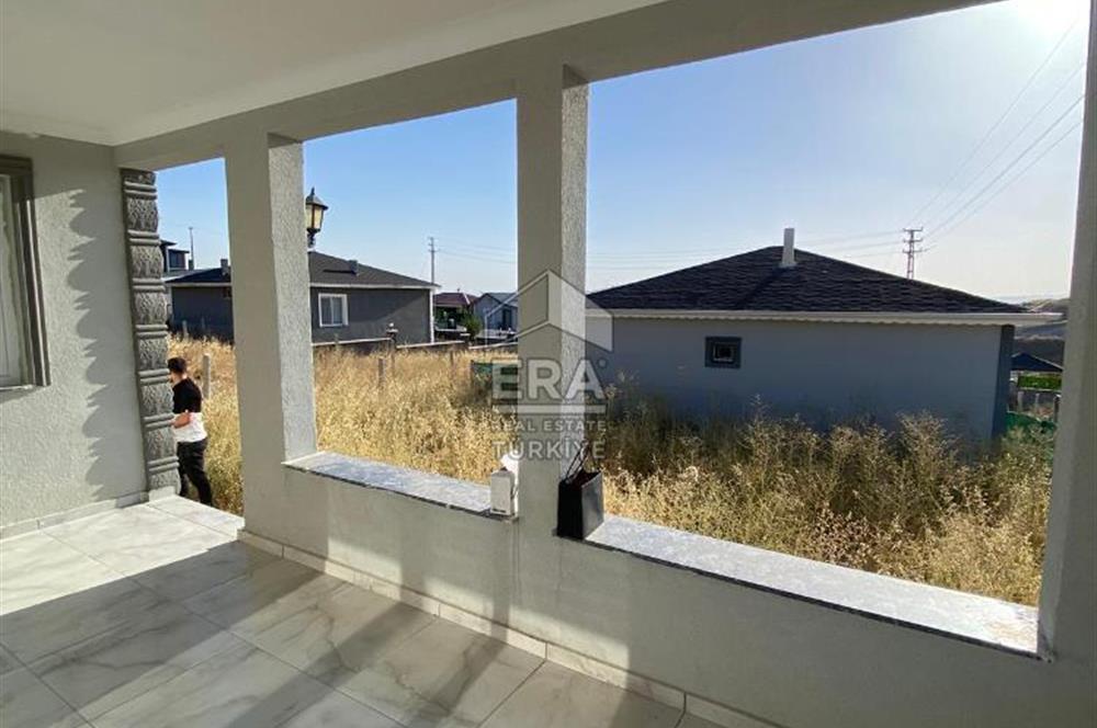 300 m² Bahçeli, 75 m² Kullanıma Hazır 1+1 Ev Gicik Bölgesi