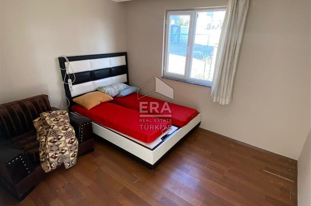 300 m² Bahçeli, 75 m² Kullanıma Hazır 1+1 Ev Gicik Bölgesi