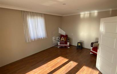 300 m² Bahçeli, 75 m² Kullanıma Hazır 1+1 Ev Gicik Bölgesi
