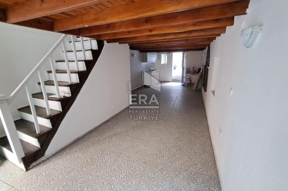 ERA ANGEL'DAN Ayvalık Merkezde, Denize 350 m Bahçeli Kiralık Rum Evi