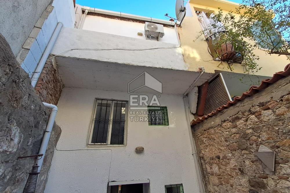 ERA ANGEL'DAN Ayvalık Merkezde, Denize 350 m Bahçeli Kiralık Rum Evi