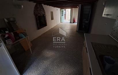 ERA ANGEL'DAN Ayvalık Merkezde, Denize 350 m Bahçeli Kiralık Rum Evi