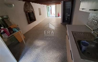 ERA ANGEL'DAN Ayvalık Merkezde, Denize 350 m Bahçeli Kiralık Rum Evi