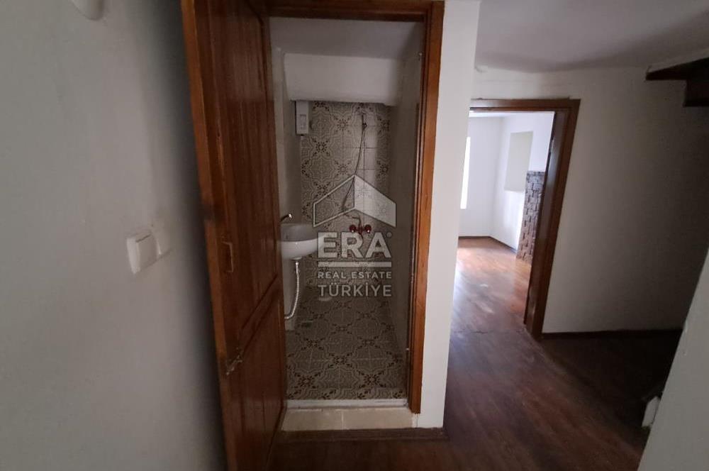 ERA ANGEL'DAN Ayvalık Merkezde, Denize 350 m Bahçeli Kiralık Rum Evi