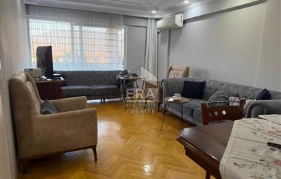Bornova Evka 3 Öz Seçkinler Sitesinde 3+1 Satılık Daire